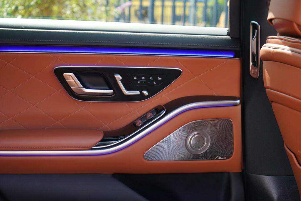 Mercedes-Benz S Class Saloon Silver #23