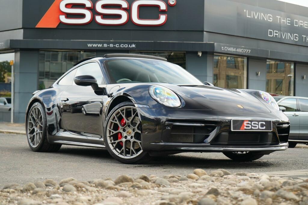 Porsche 911 992 Carrera 4S Black