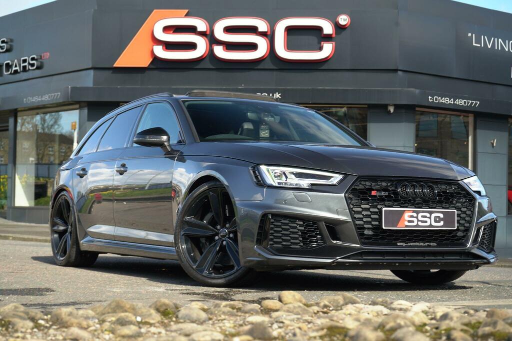 Audi RS4 Avant Sport Edition Grey
