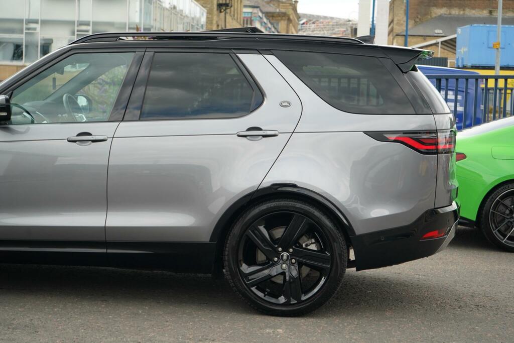Land Rover Discovery 3.0 D350 Dynamic Se Station Wagon SV26WKP White #10
