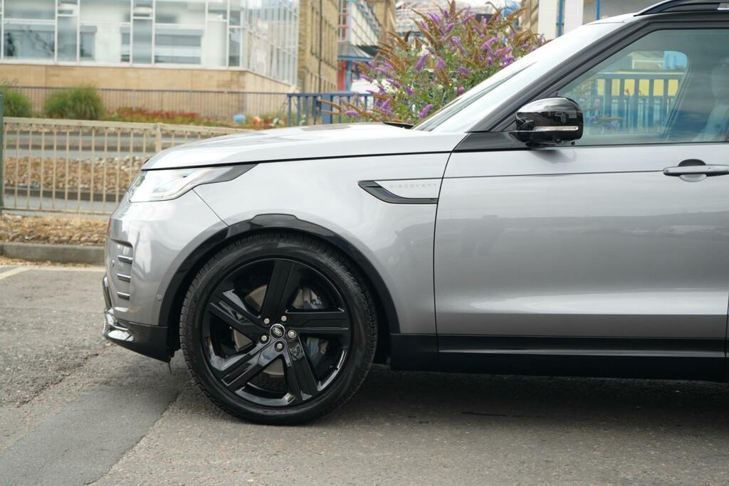 Land Rover Discovery 3.0 D350 Dynamic Se Station Wagon SV26WKP White #9