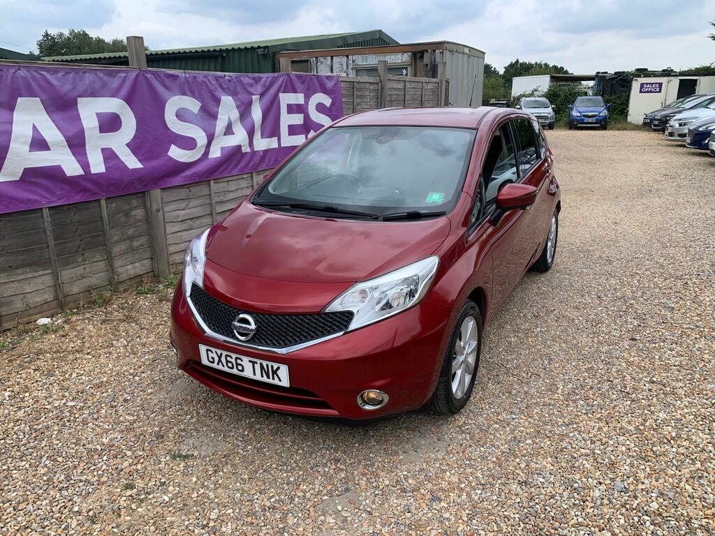 Nissan Note Tekna Red