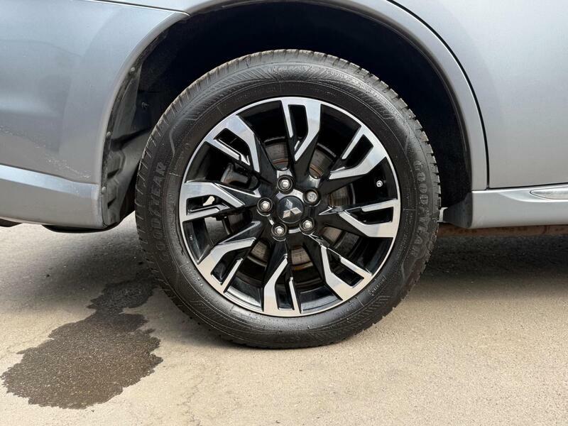 Mitsubishi Outlander 2.2 Di-d 4 4Wd Euro 6 Ss Silver #44