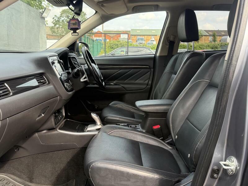 Mitsubishi Outlander 2.2 Di-d 4 4Wd Euro 6 Ss Silver #22