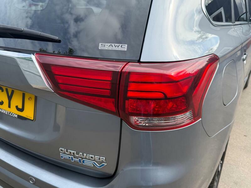 Mitsubishi Outlander 2.2 Di-d 4 4Wd Euro 6 Ss Silver #34