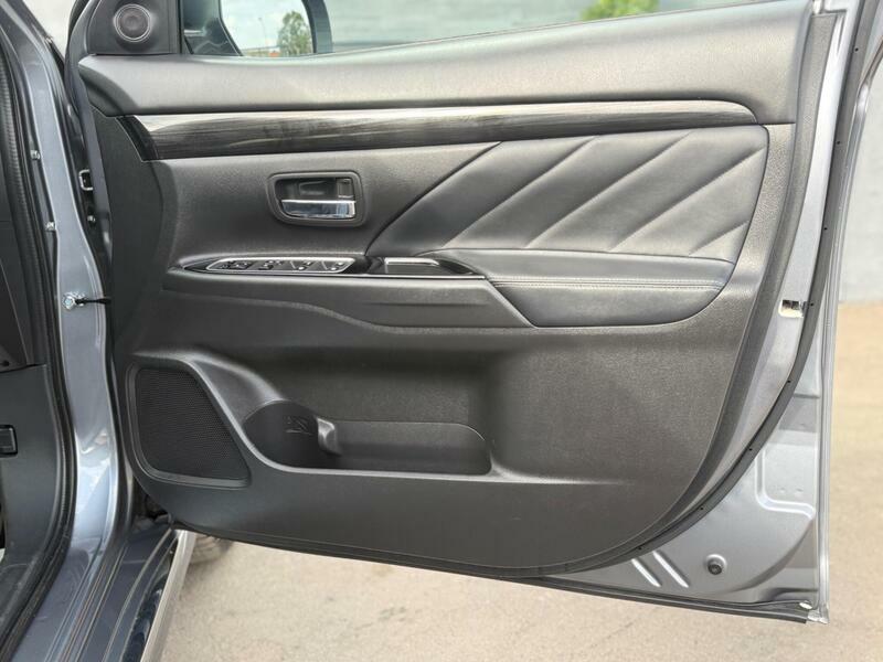 Mitsubishi Outlander 2.2 Di-d 4 4Wd Euro 6 Ss Silver #16