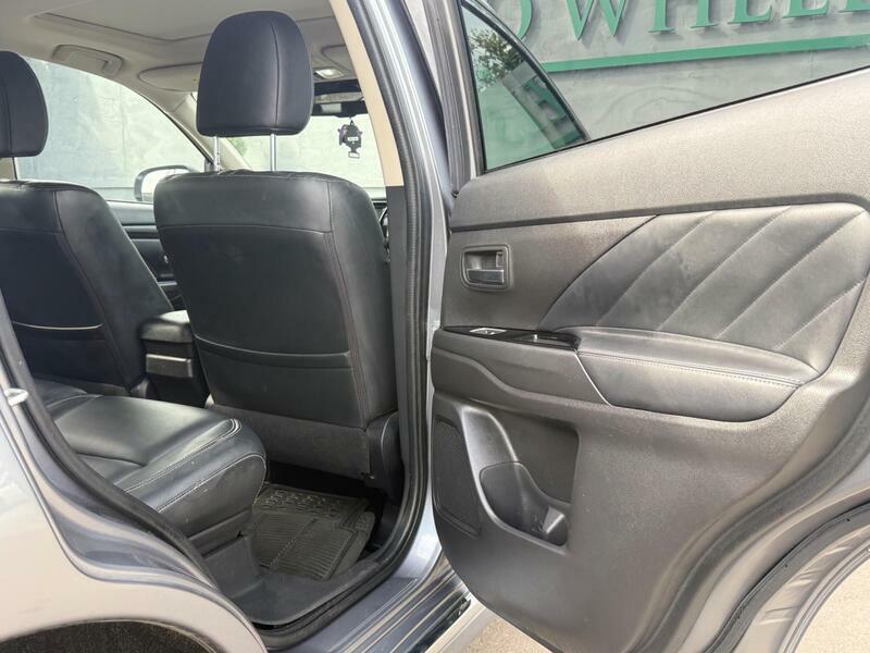 Mitsubishi Outlander 2.2 Di-d 4 4Wd Euro 6 Ss Silver #23