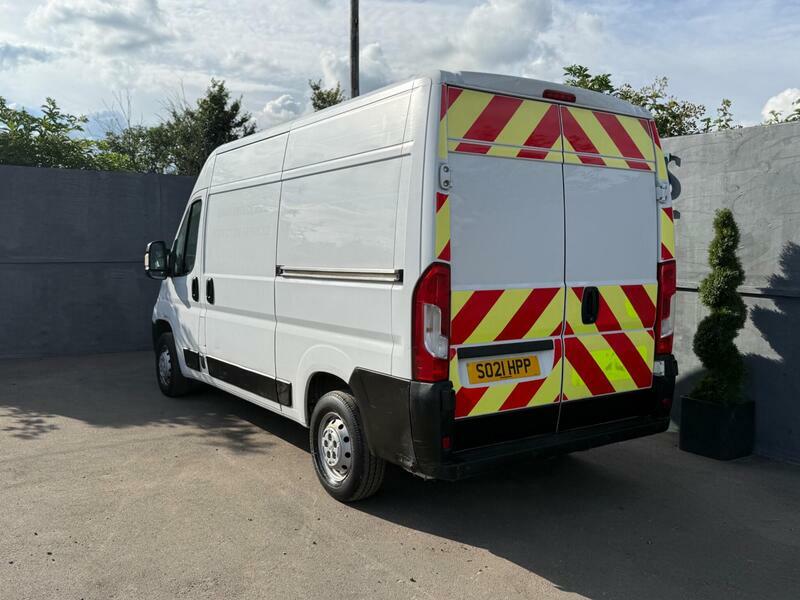 Peugeot Boxer 2.2 Bluehdi 335 Professional L2 H2 Euro 6 S S White #2