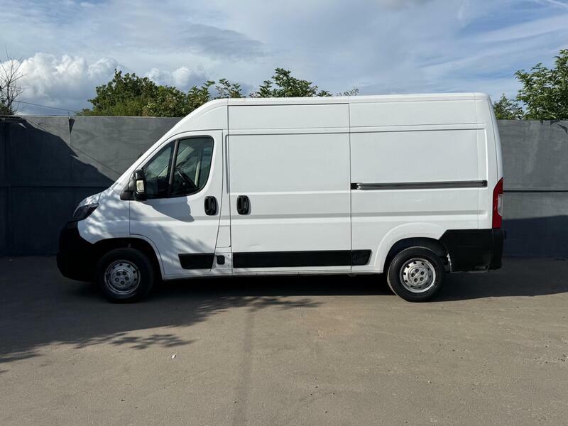 Peugeot Boxer 2.2 Bluehdi 335 Professional L2 H2 Euro 6 S S White #6