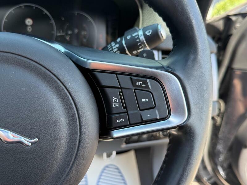 Jaguar XF 2.0D R-sport Saloon Euro 6 Ss White #46