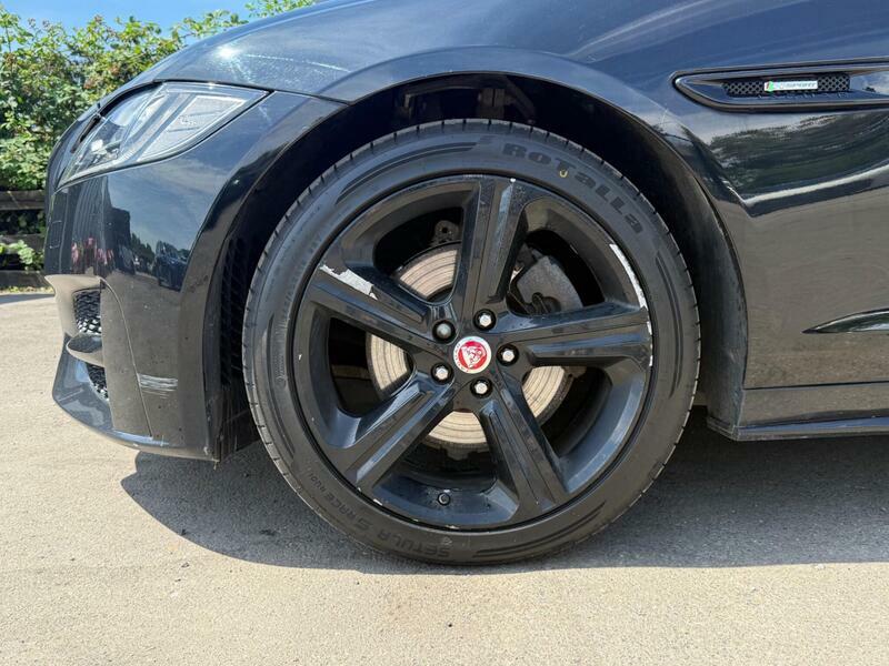 Jaguar XF 2.0D R-sport Saloon Euro 6 Ss White #41