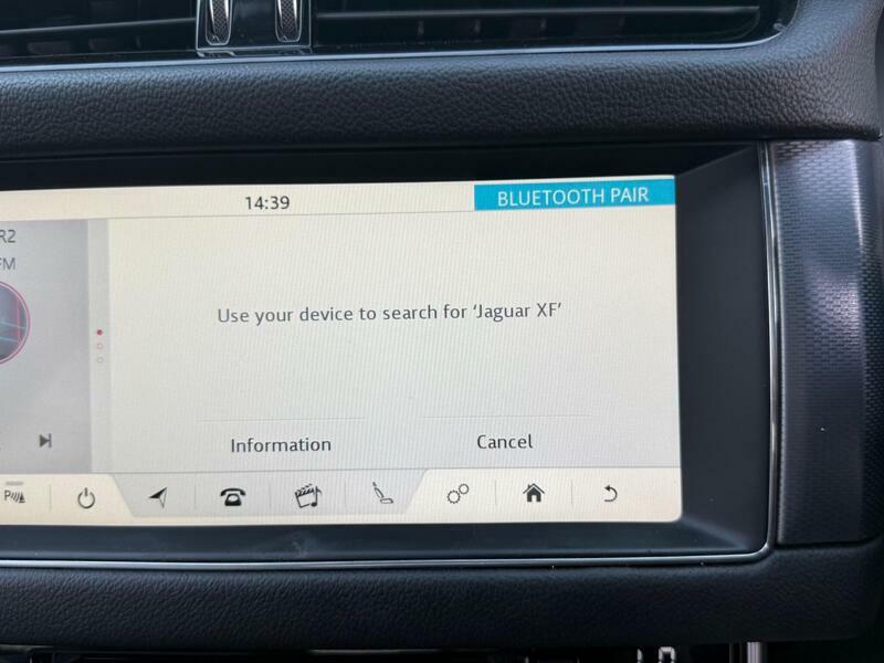 Jaguar XF 2.0D R-sport Saloon Euro 6 Ss White #59