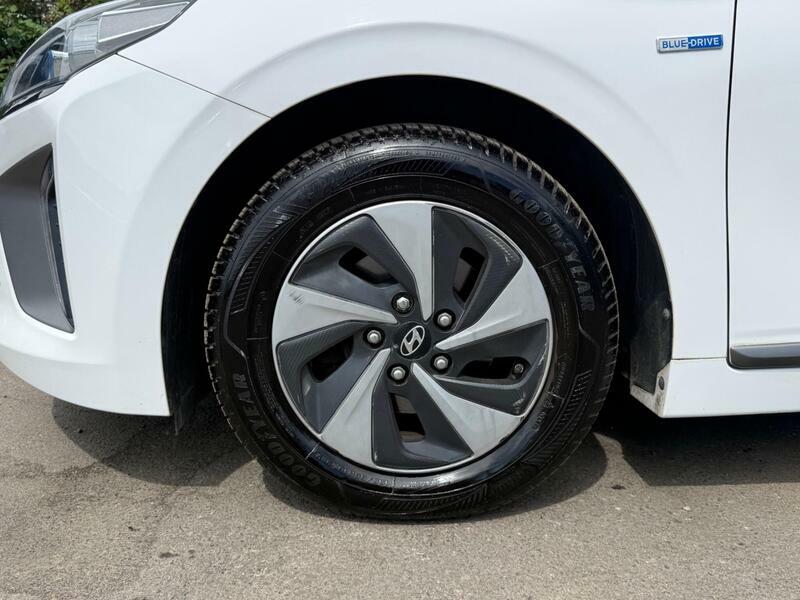 Hyundai Ioniq 1.6 H-gdi 8.9Kwh Grey #42