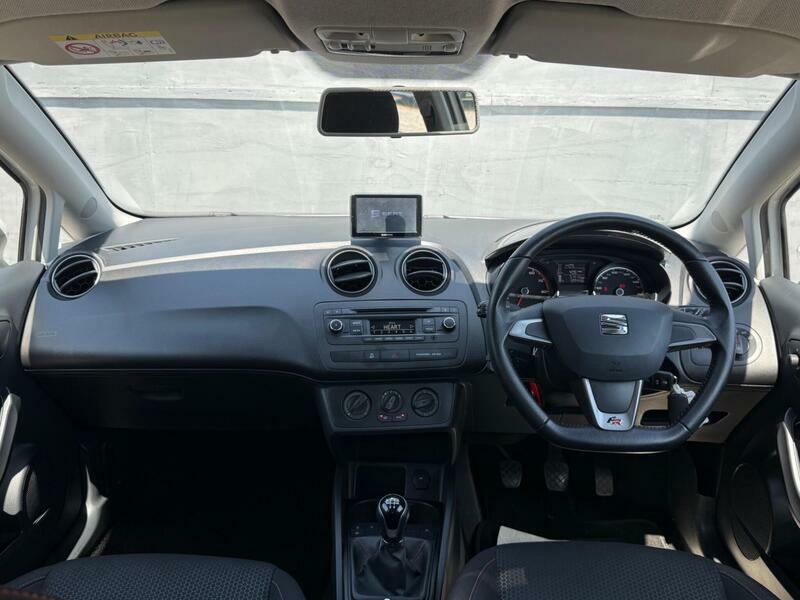 Seat Ibiza 1.2 Tsi Fr Sport Coupe Euro 5 White #3