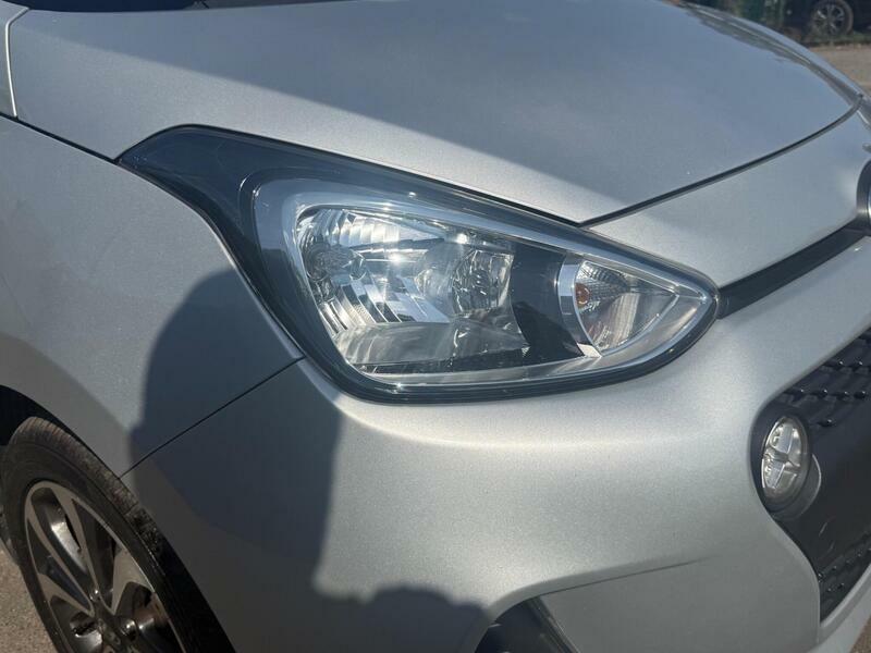 Hyundai I10 Hatchback Silver #25