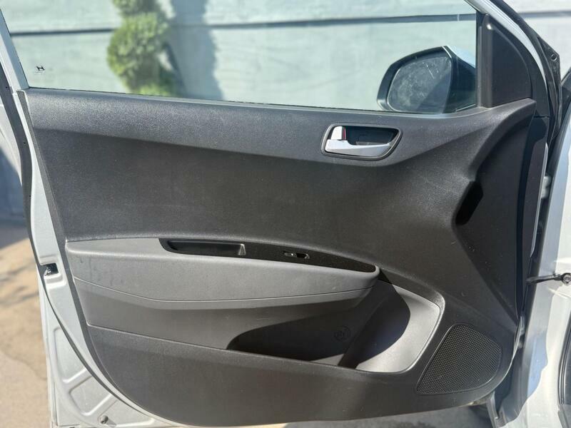 Hyundai I10 Hatchback Silver #17