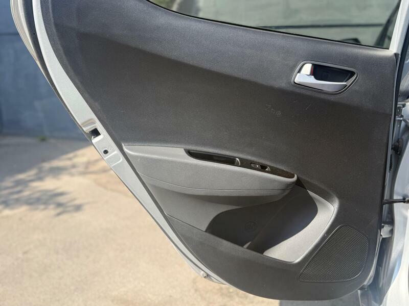 Hyundai I10 Hatchback Silver #23