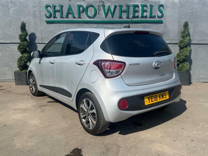 Hyundai I10 Hatchback Silver #2