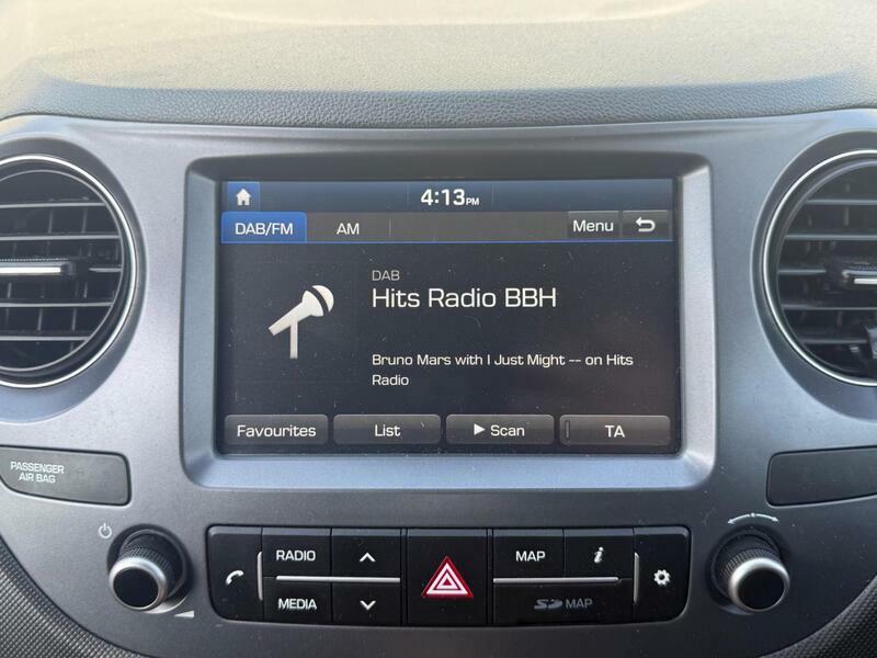 Hyundai I10 Hatchback Silver #50