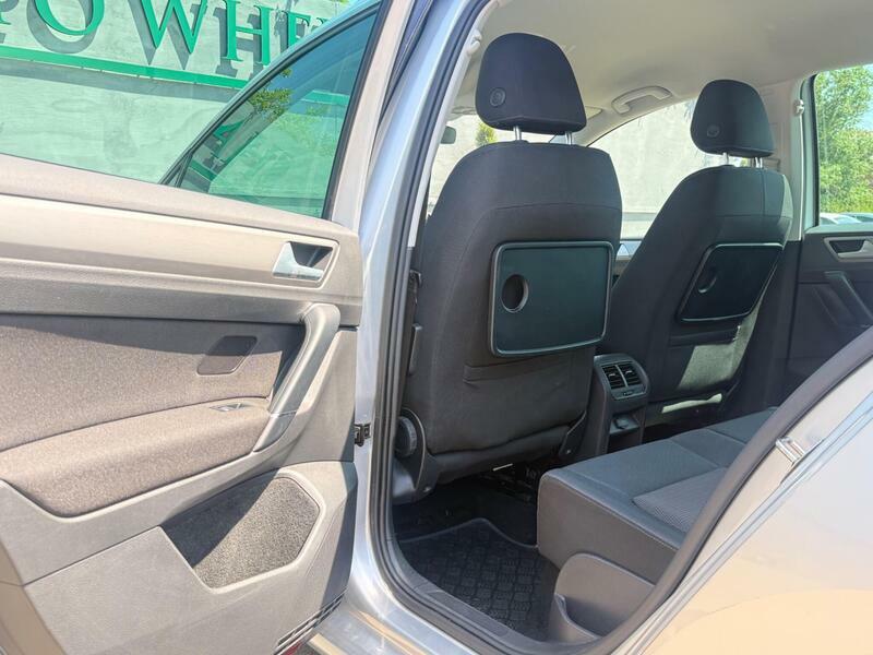 Volkswagen Golf SV Hatchback Silver #24