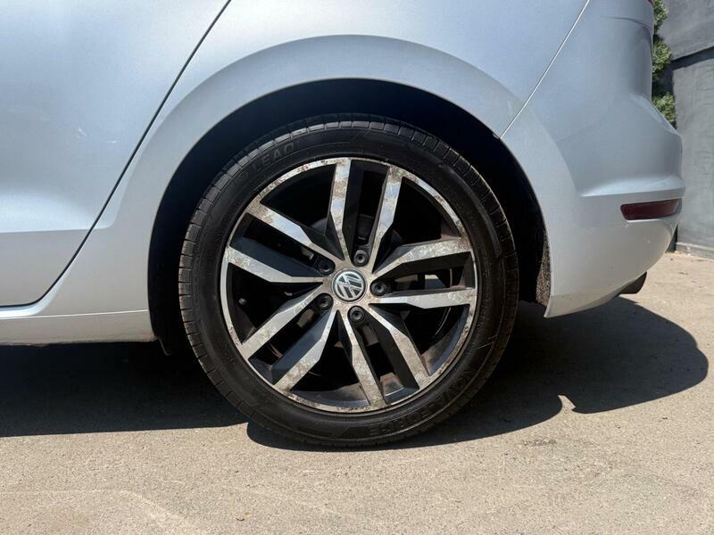Volkswagen Golf SV Hatchback Silver #38