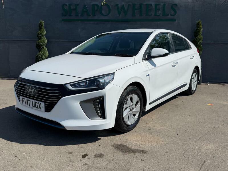 Hyundai Ioniq 1.6 H-gdi Premium Hatchback Hybrid Dct White #4