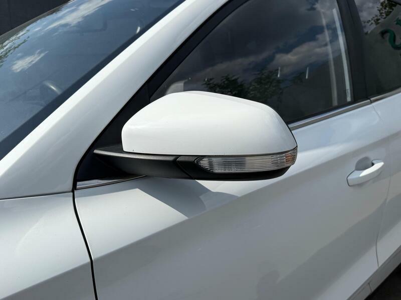 MG ZS 1.5 Exclusive 105 Bhp White #34