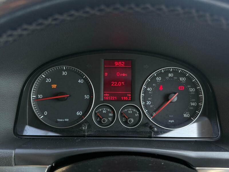 Volkswagen Touran Silver #47