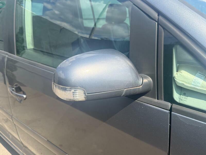 Volkswagen Touran Silver #32