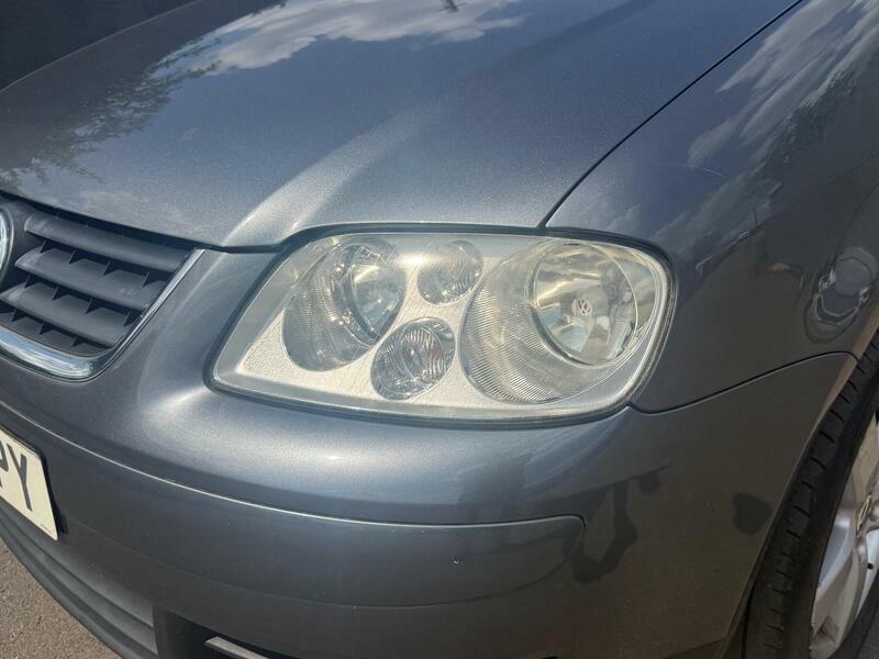 Volkswagen Touran Silver #26