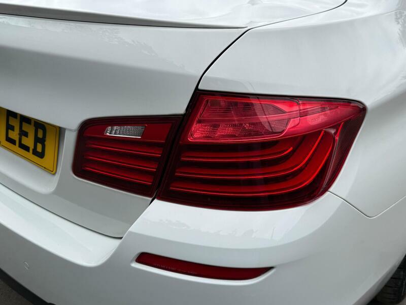 BMW 5 Series Saloon Blue #29