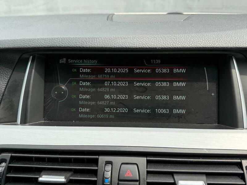 BMW 5 Series Saloon Blue #60
