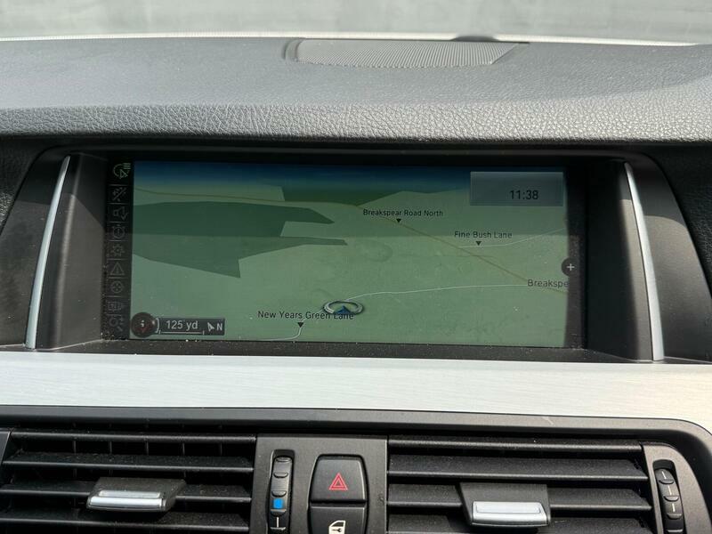 BMW 5 Series Saloon Blue #53