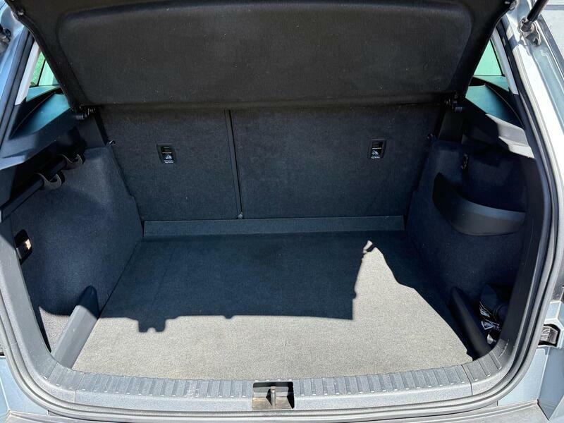 Skoda Karoq  White #11