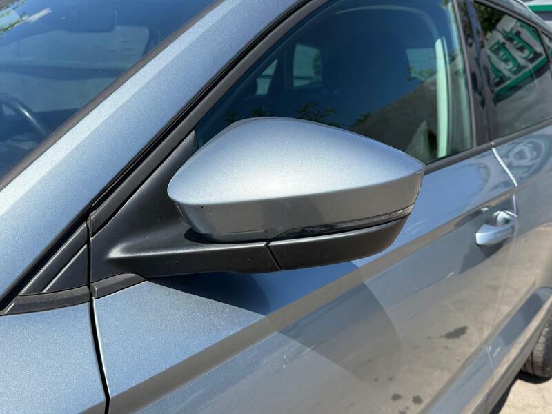 Skoda Karoq  White #32