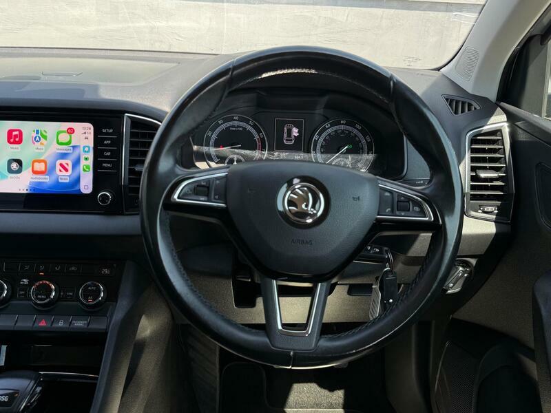 Skoda Karoq  White #38