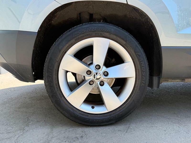 Skoda Karoq  White #35