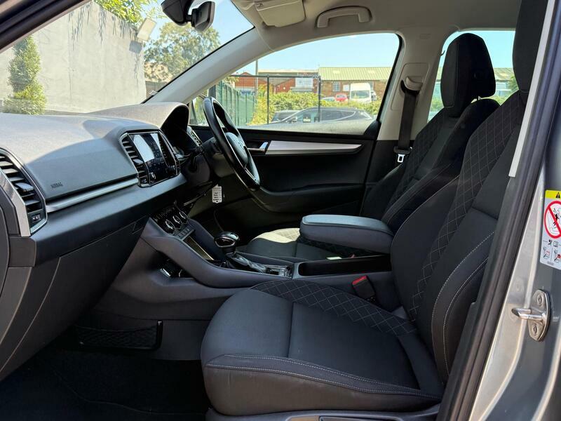 Skoda Karoq  White #18