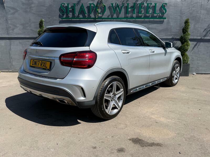 Mercedes-Benz GLA Class 1.6 Gla200 Amg Line Premium Suv 7G-dc Silver #6