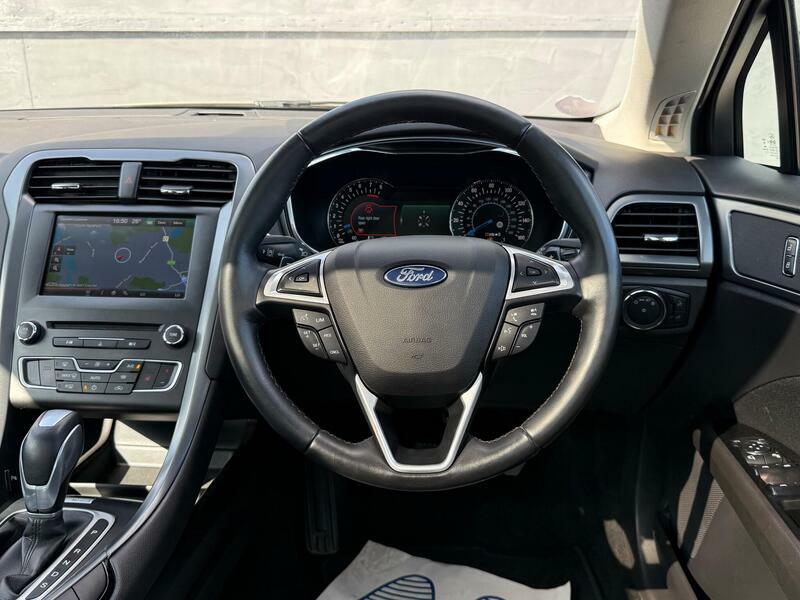 Ford Mondeo 2.0 Tdci Titanium 2015 Red #40