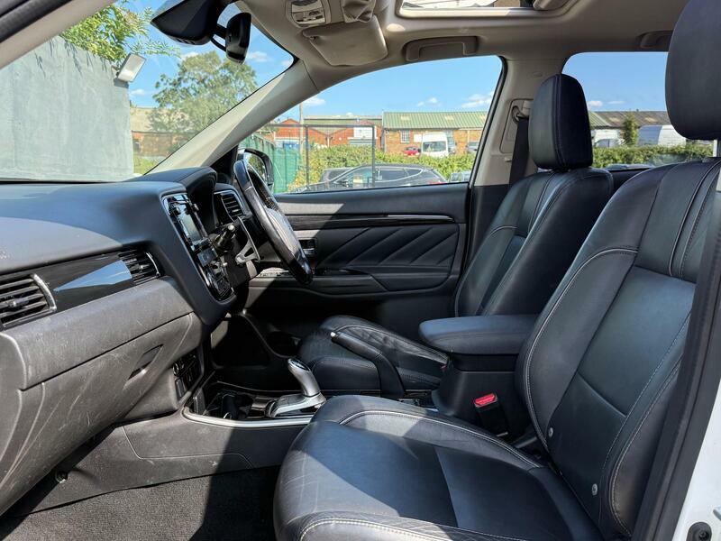 Mitsubishi Outlander 2015 15 2.0H Grey #22