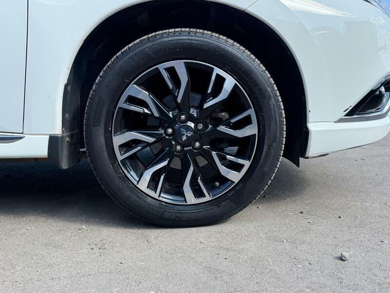 Mitsubishi Outlander 2015 15 2.0H Grey #43