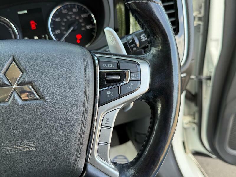 Mitsubishi Outlander 2015 15 2.0H Grey #45
