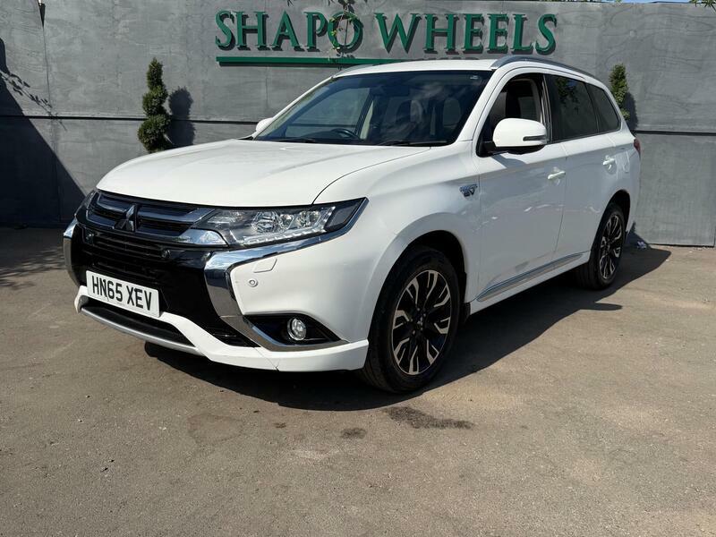Mitsubishi Outlander 2.0H 12Kwh Gx4hs Suv Plug-in Hybrid Cvt White #4