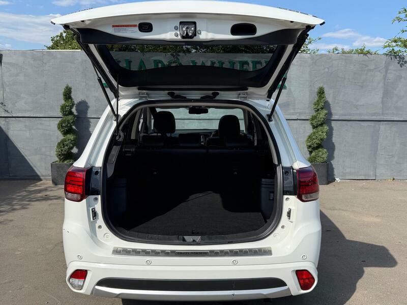 Mitsubishi Outlander 2015 15 2.0H Grey #10