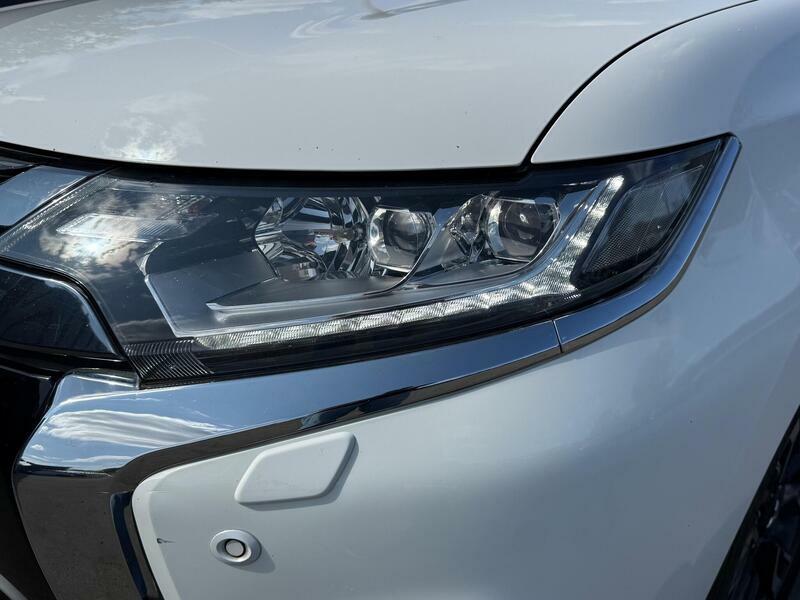 Mitsubishi Outlander 2015 15 2.0H Grey #30