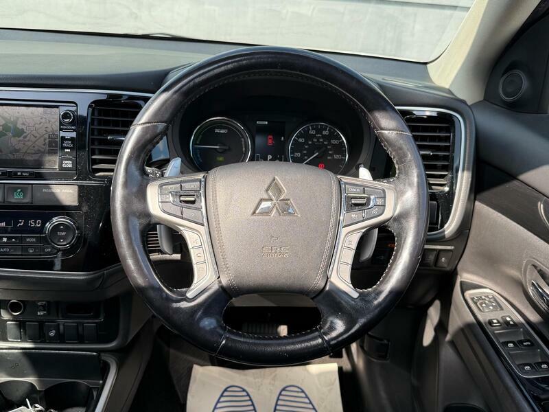 Mitsubishi Outlander 2015 15 2.0H Grey #44