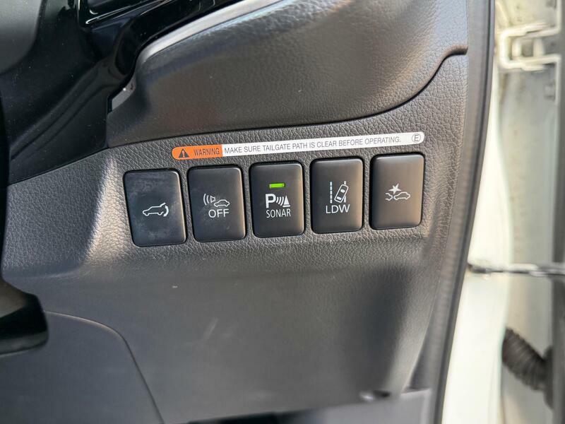 Mitsubishi Outlander 2015 15 2.0H Grey #49
