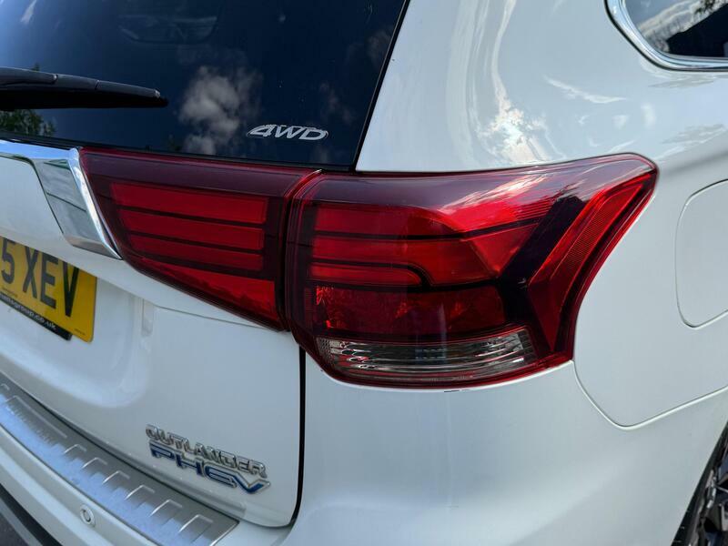 Mitsubishi Outlander 2015 15 2.0H Grey #32