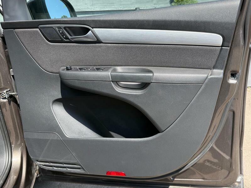 Volkswagen Sharan Blue #15